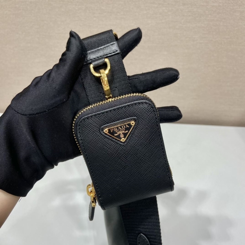 Pra*a waist chest packs